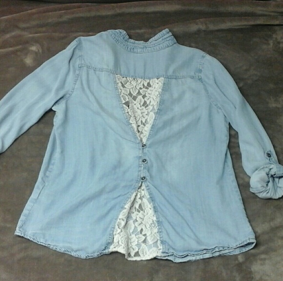 Chambray button-up with lace - Picture 1 of 3